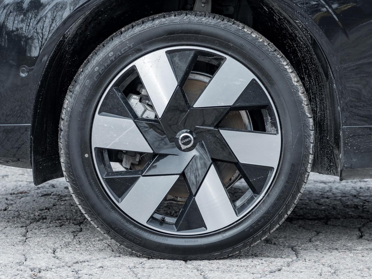 2025 Volvo XC60 Recharge T8 AWD PLUS  PLUG IN HYBRID  20" ALLOY WHEELS  CPO Photo