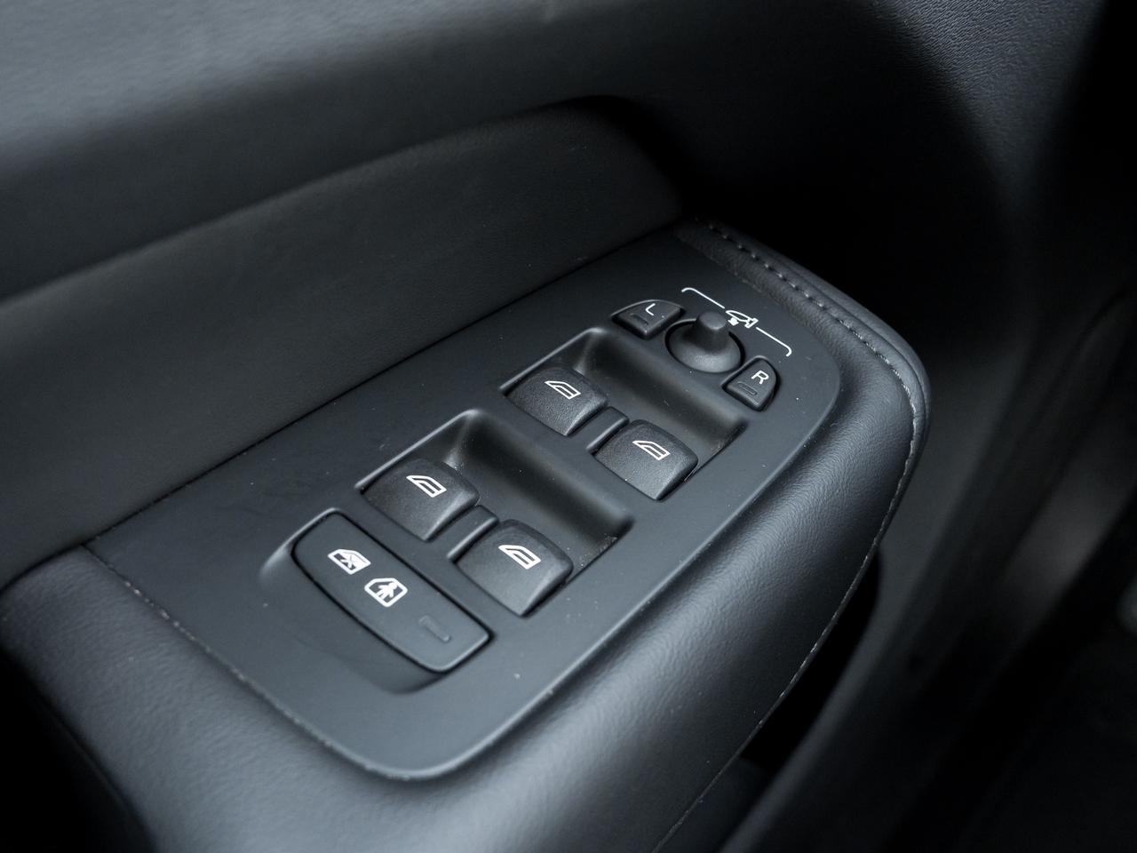 2025 Volvo XC60 Plug-In Hybrid T8 AWD PLUS  PLUG IN HYBRID  CPO RATE FROM 3.49%* Photo