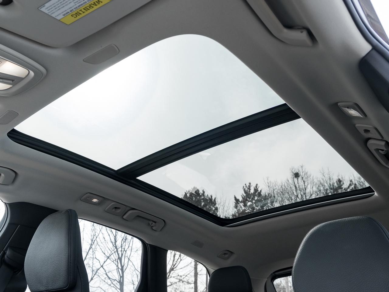 2025 Volvo XC60 Plug-In Hybrid T8 AWD PLUS  PLUG IN HYBRID  CPO RATE FROM 3.49%* Photo