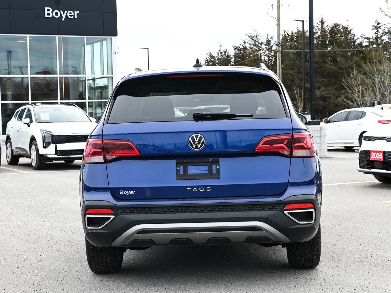 2024 Volkswagen Taos Comfortline Sunroof Photo