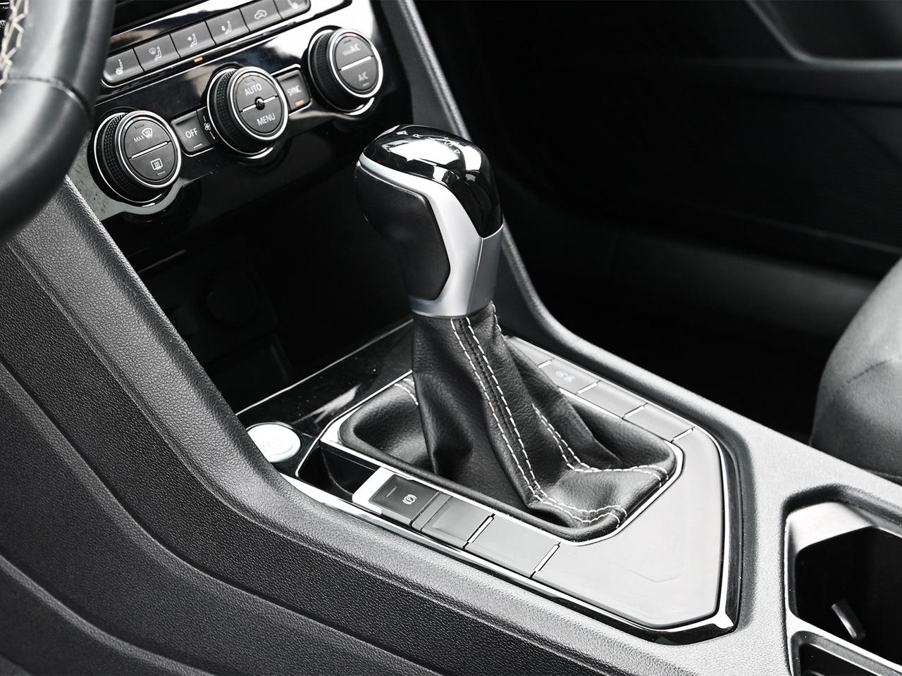 2024 Volkswagen Taos Comfortline Sunroof Photo