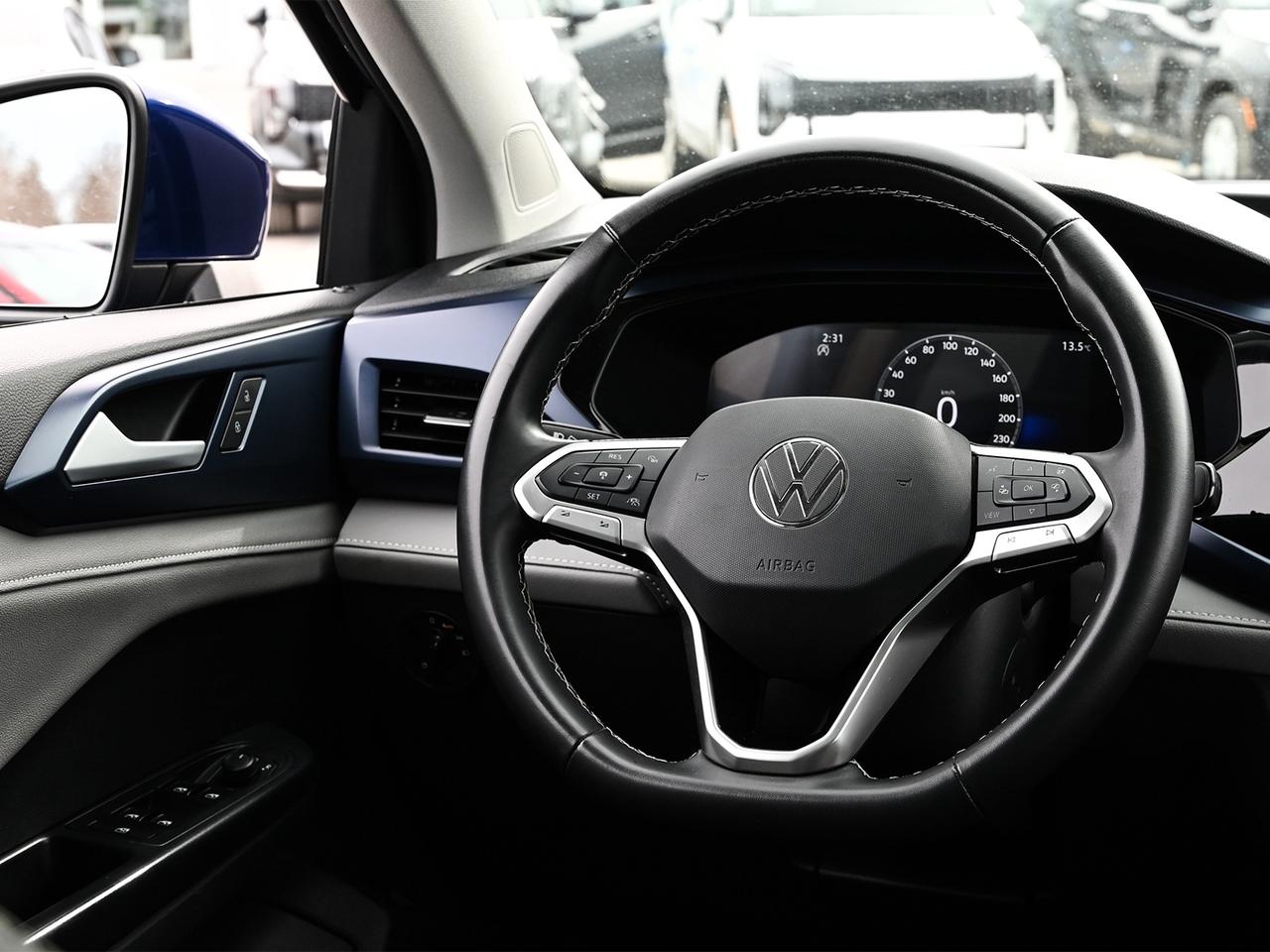 2024 Volkswagen Taos Comfortline Sunroof Photo