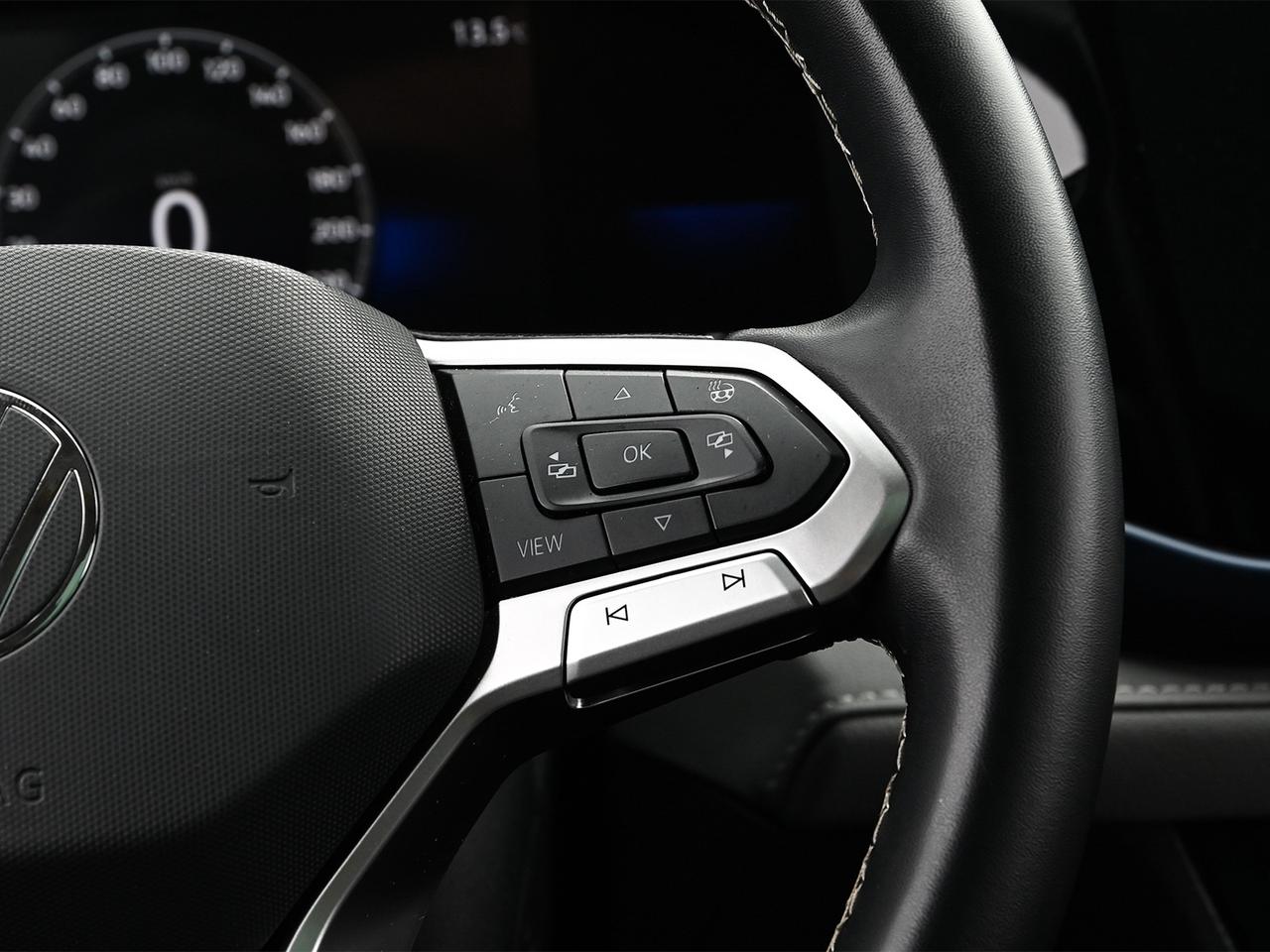 2024 Volkswagen Taos Comfortline Sunroof Photo