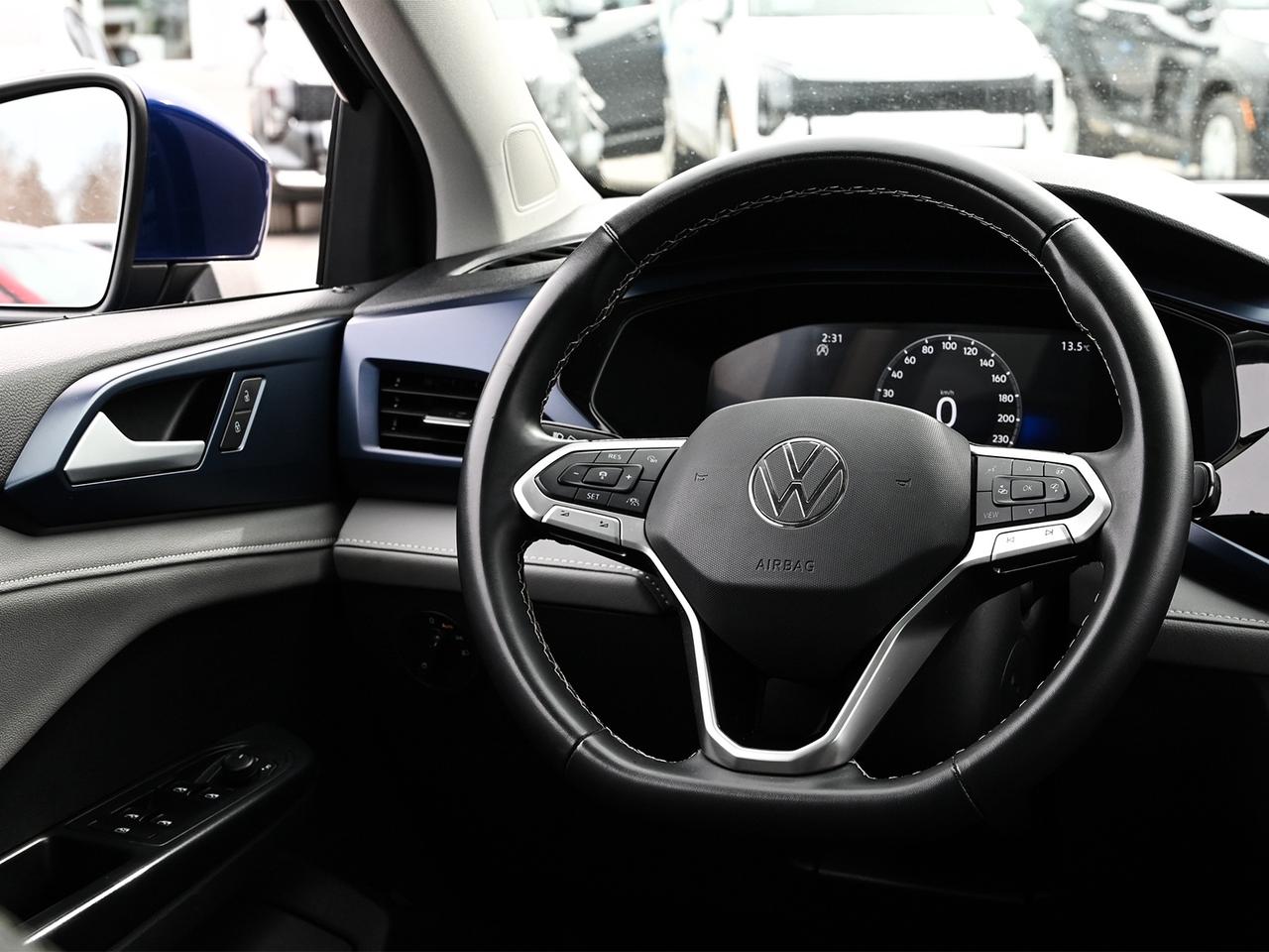2024 Volkswagen Taos Comfortline Sunroof Photo