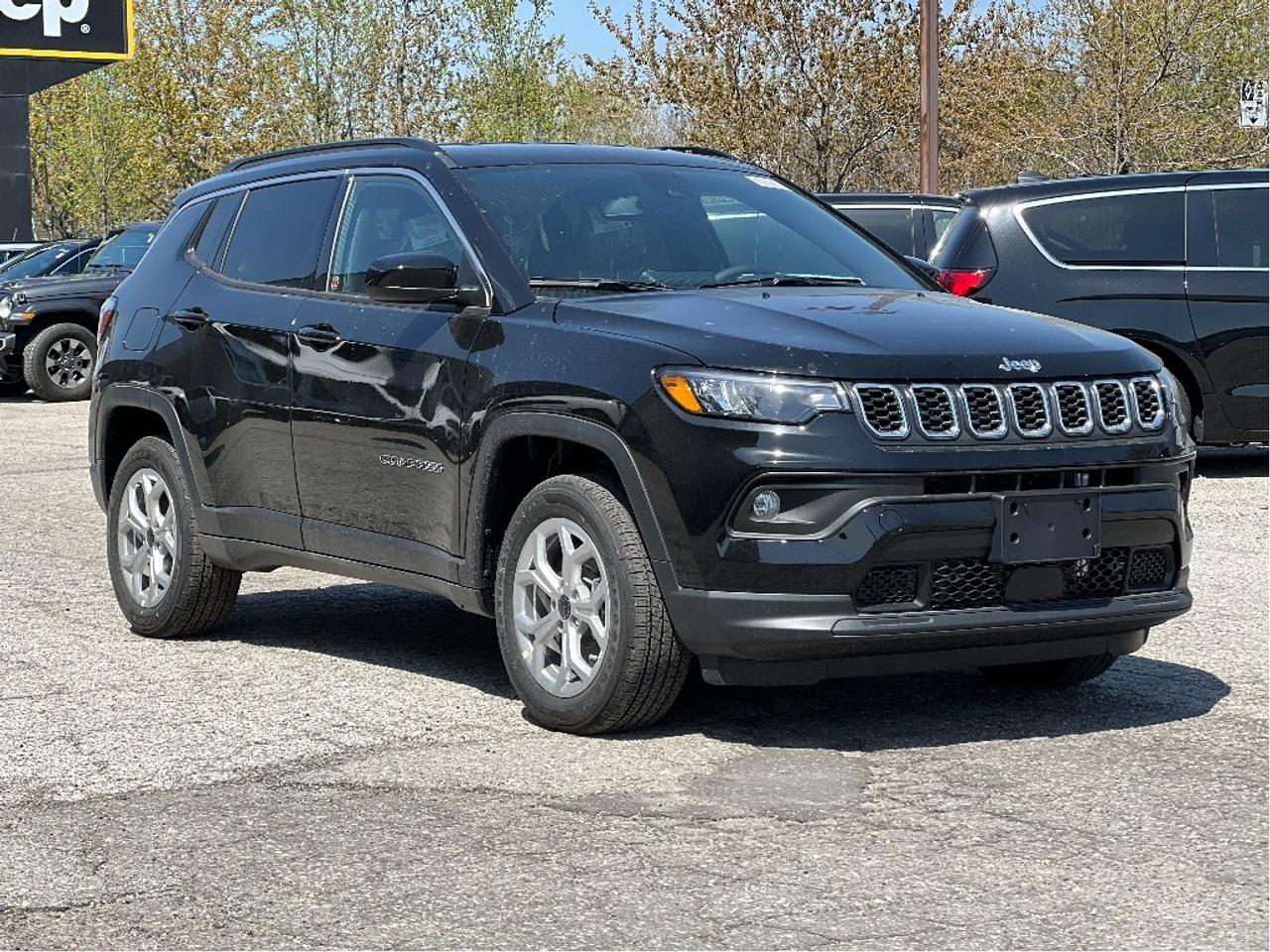 2025 Jeep Compass NORTH 4X4 Photo