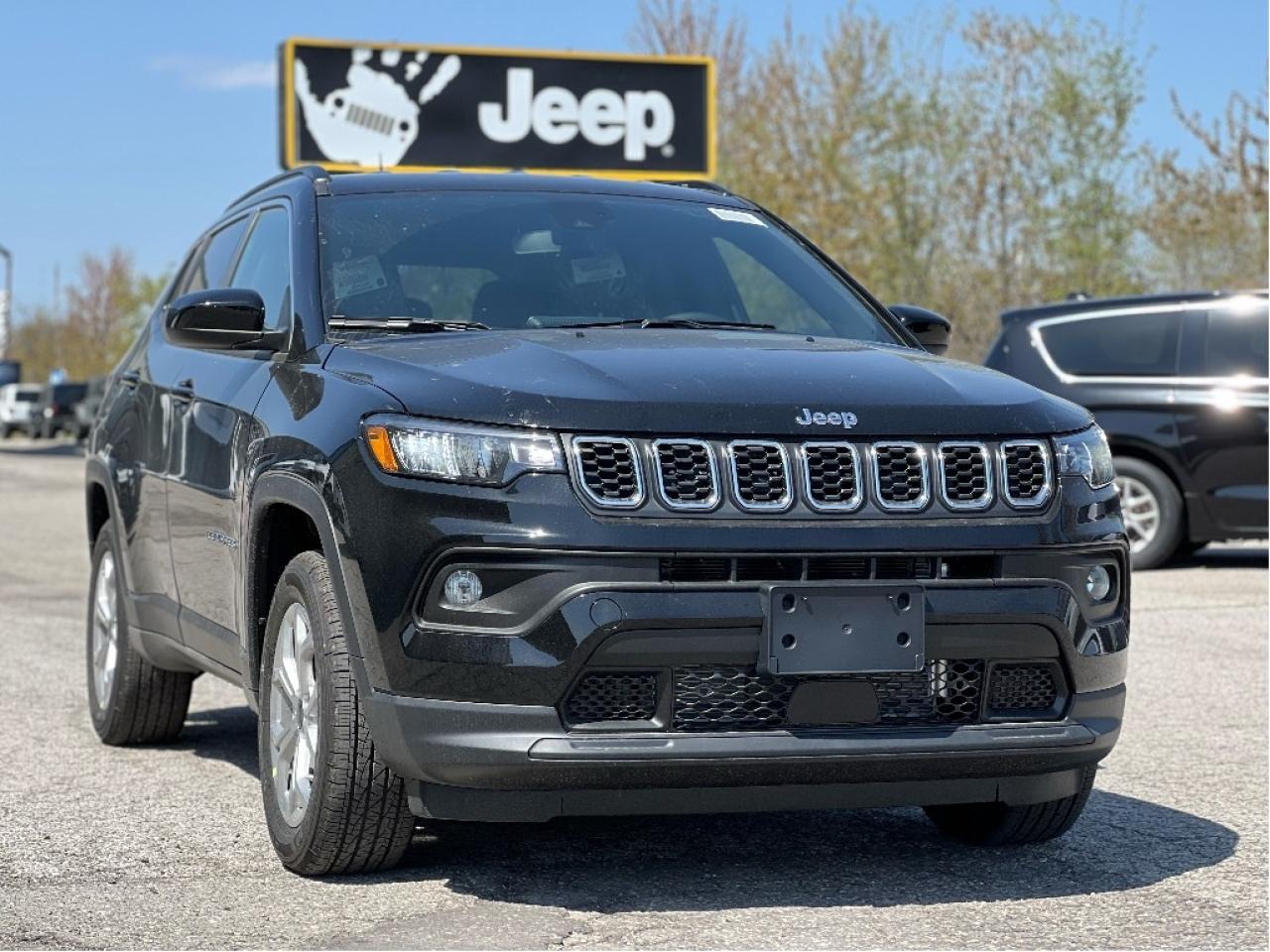 2025 Jeep Compass NORTH 4X4 Photo