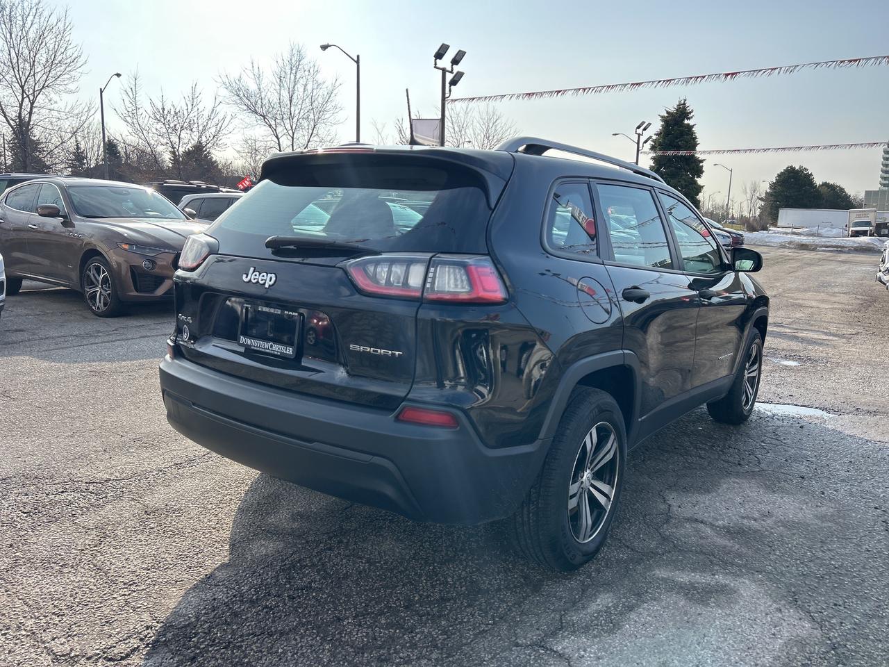2019 Jeep Cherokee Sport 4x4 w/Heated Seats, Remote Start, CarPlay Photo4