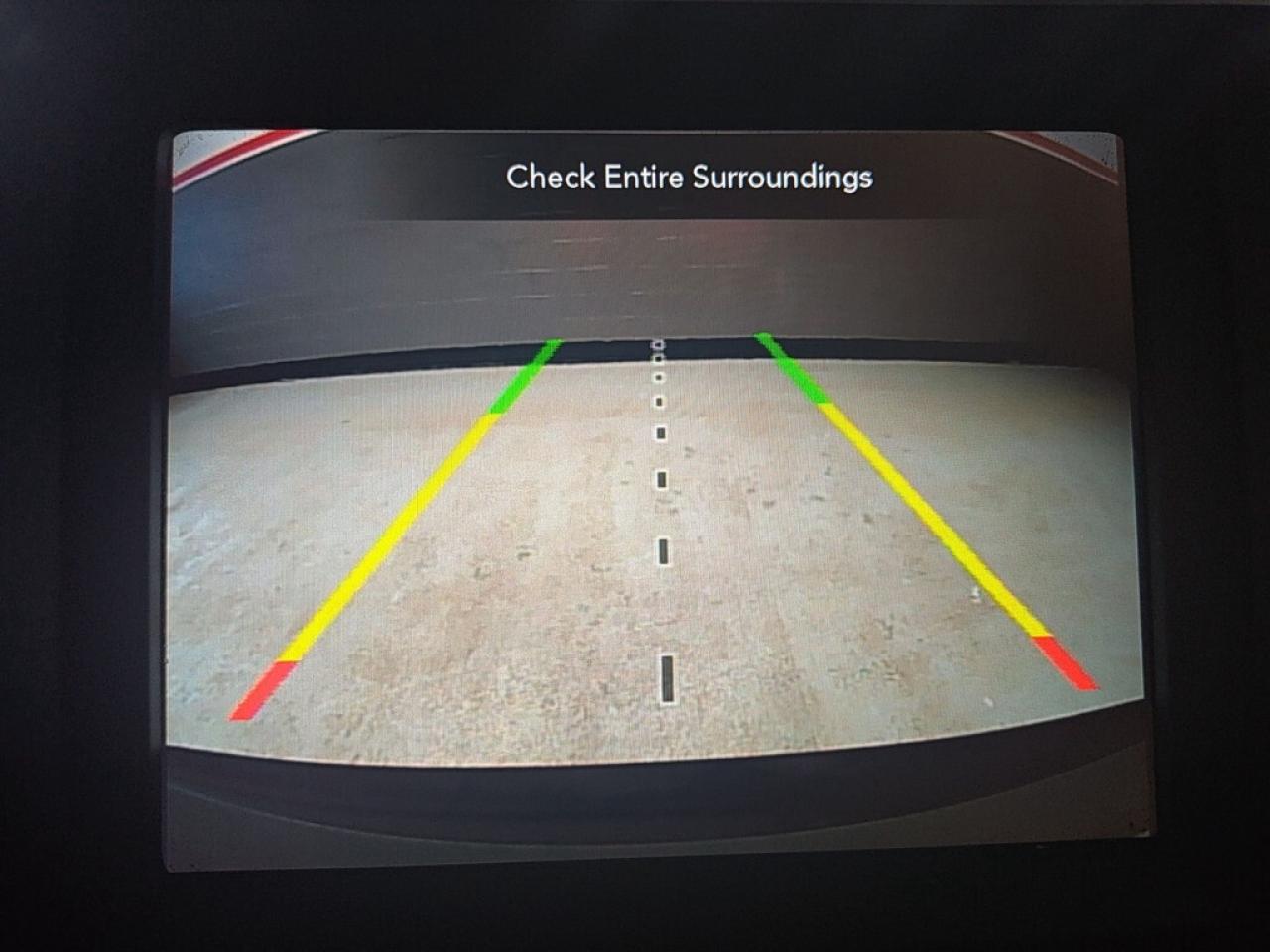 2022 Jeep Cherokee Altitude AWD / Leather / NAVI / CarPlay / Heated S Photo