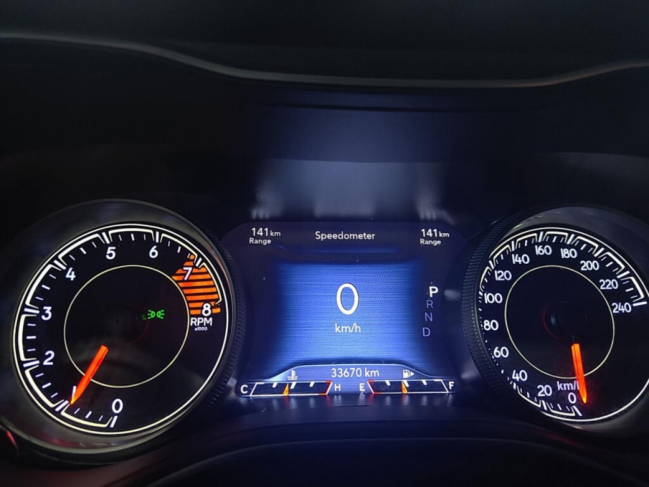 2022 Jeep Cherokee Altitude AWD / Leather / NAVI / CarPlay / Heated S Photo