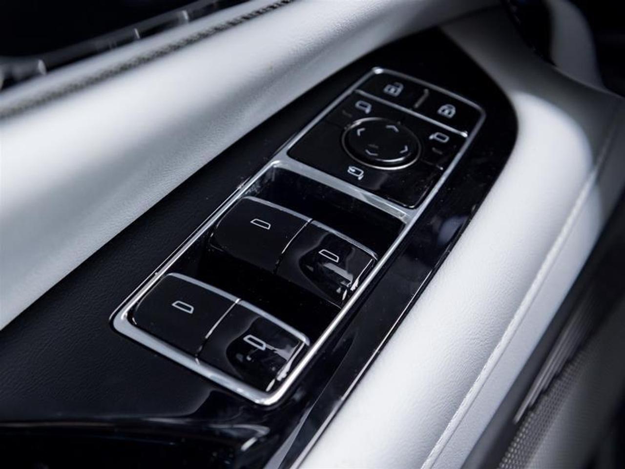 2026 Cadillac OPTIQ Sport 4dr Photo