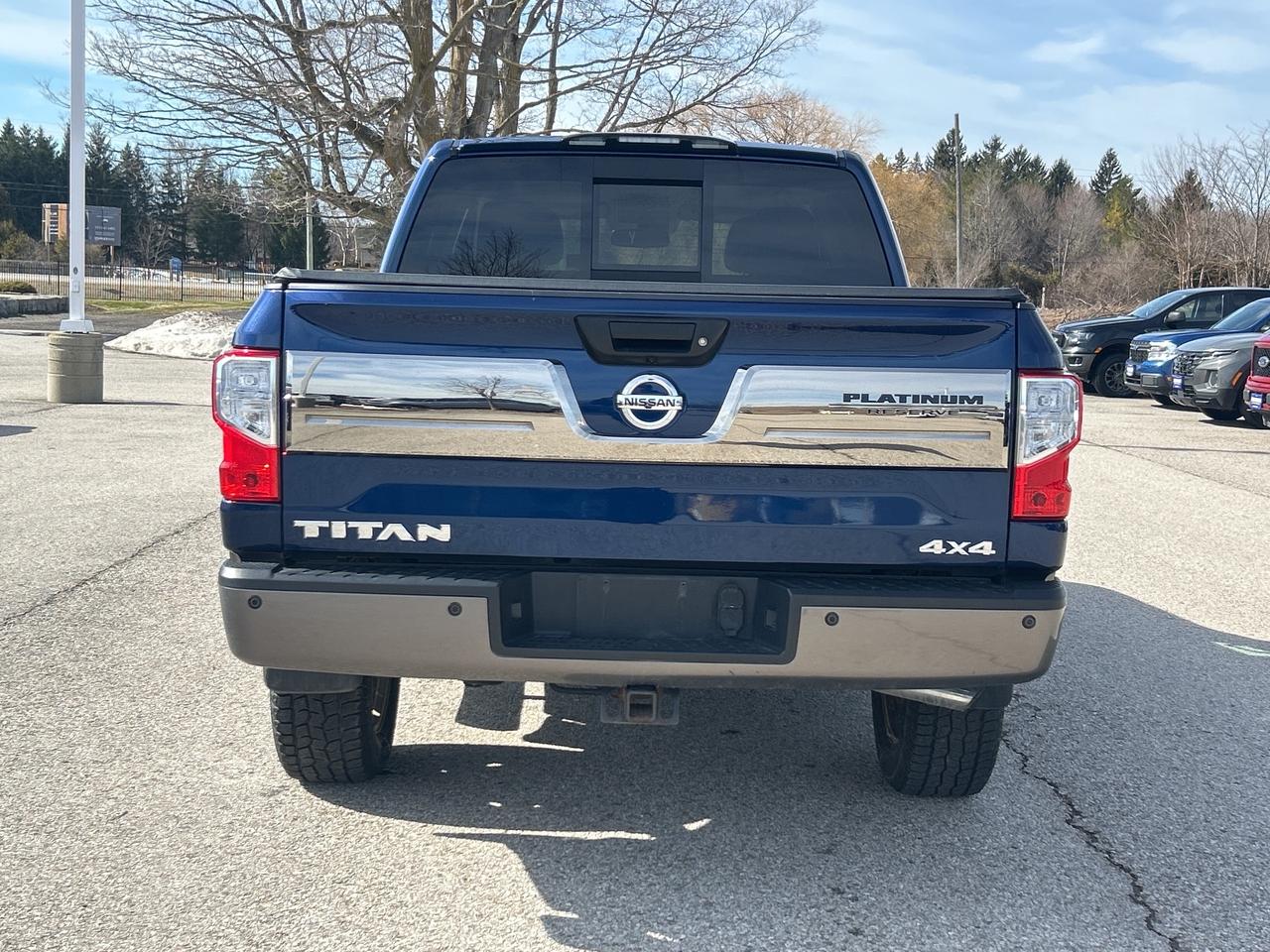 2018 Nissan Titan Platinum Reserve 4x4   Nav.   Heated/Cooled Seats Photo4