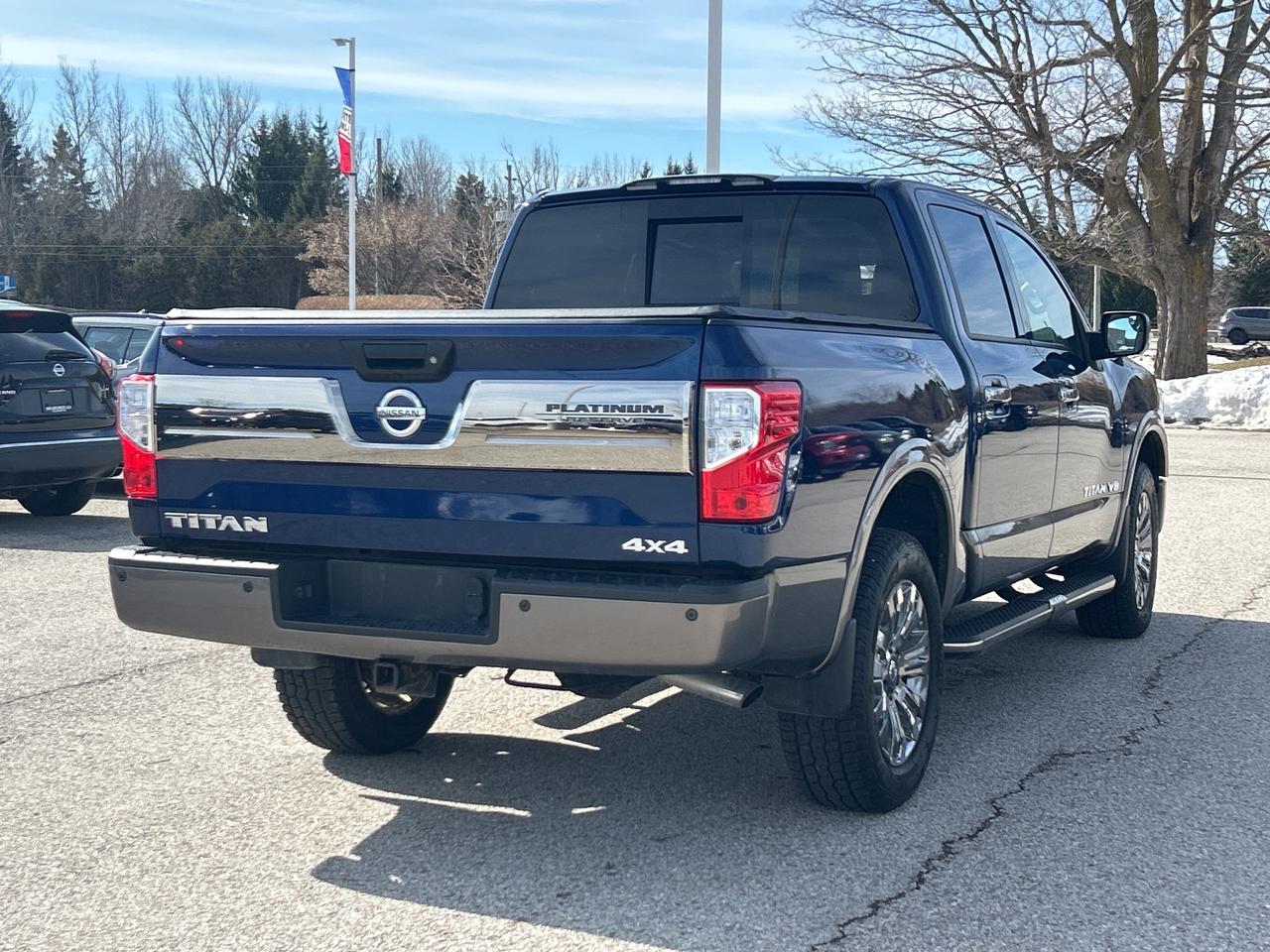 2018 Nissan Titan Platinum Reserve 4x4   Nav.   Heated/Cooled Seats Photo3