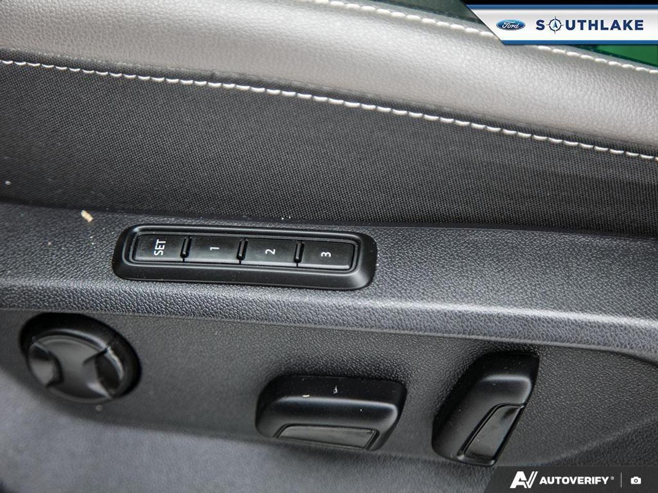 2023 Volkswagen Atlas Cross Sport 3.6 FSI Execline 4dr All-Wheel Drive 4MOTION Photo