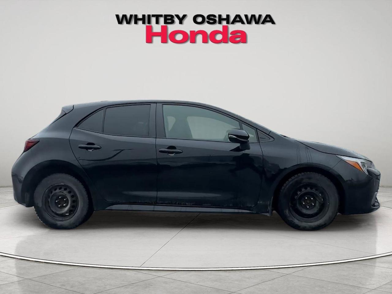 2023 Toyota Corolla Hatchback SE Photo