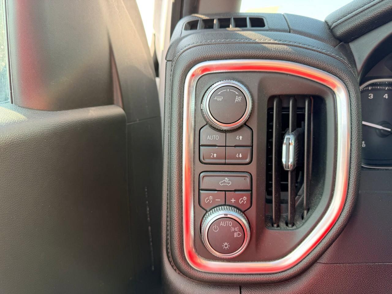 2019 GMC Sierra 1500 4WD Crew Cab 147  SLE Photo