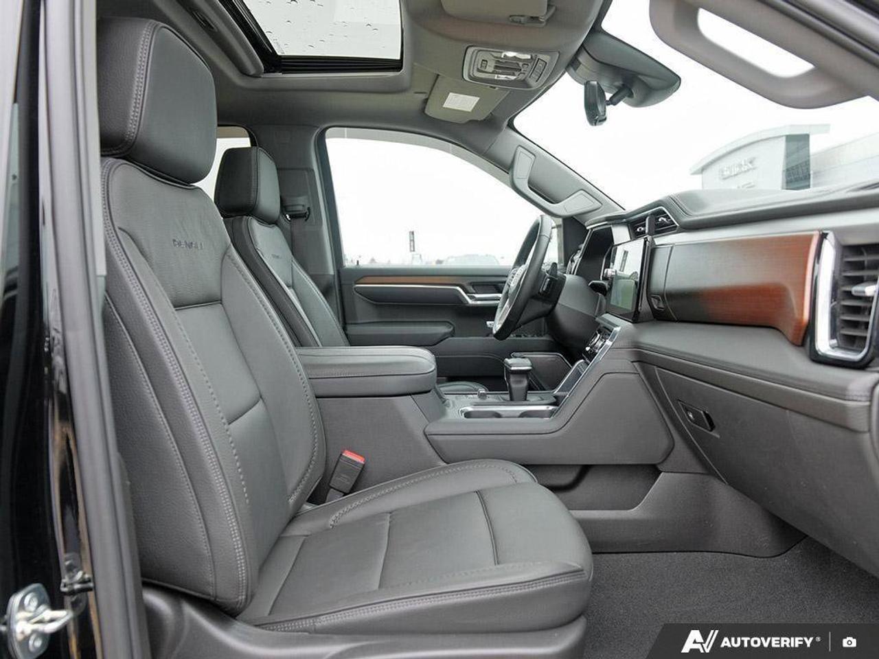 2025 GMC Sierra 1500 DenaliDENALI, 4X4, 3.0L DIESEL, ALLOYS, LEATHER, 1 Photo