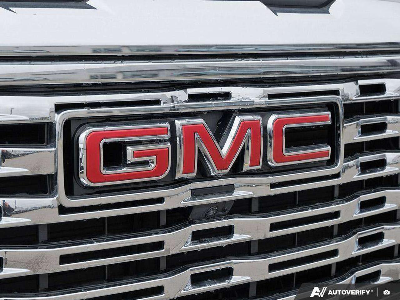 2025 GMC Sierra 1500 DENALI, 4X4, 3.0L DIESEL, ALLOYS, LEATHER, 1-OWNER, CERTIFIED PREOWNED! Photo