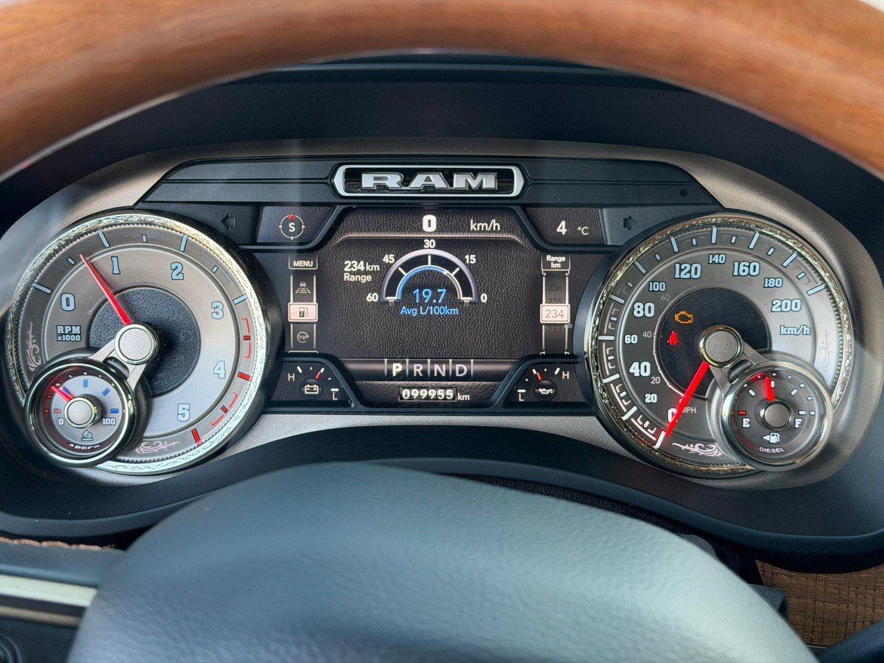 2019 RAM 3500 Laramie Longhorn6.7L CUMMINS, 5TH WHEEL PREP, AUTO Photo