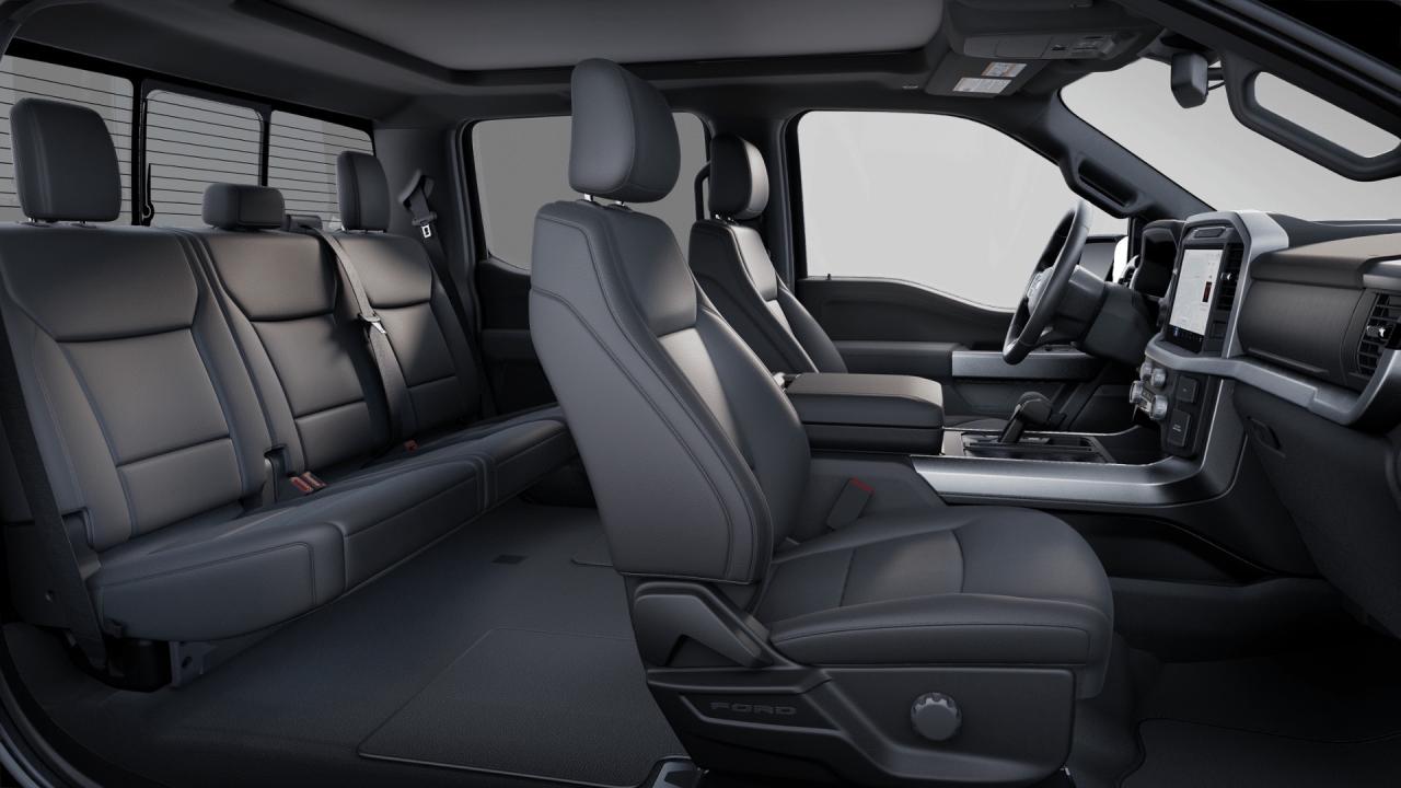 2025 Ford F-150 XLT Photo