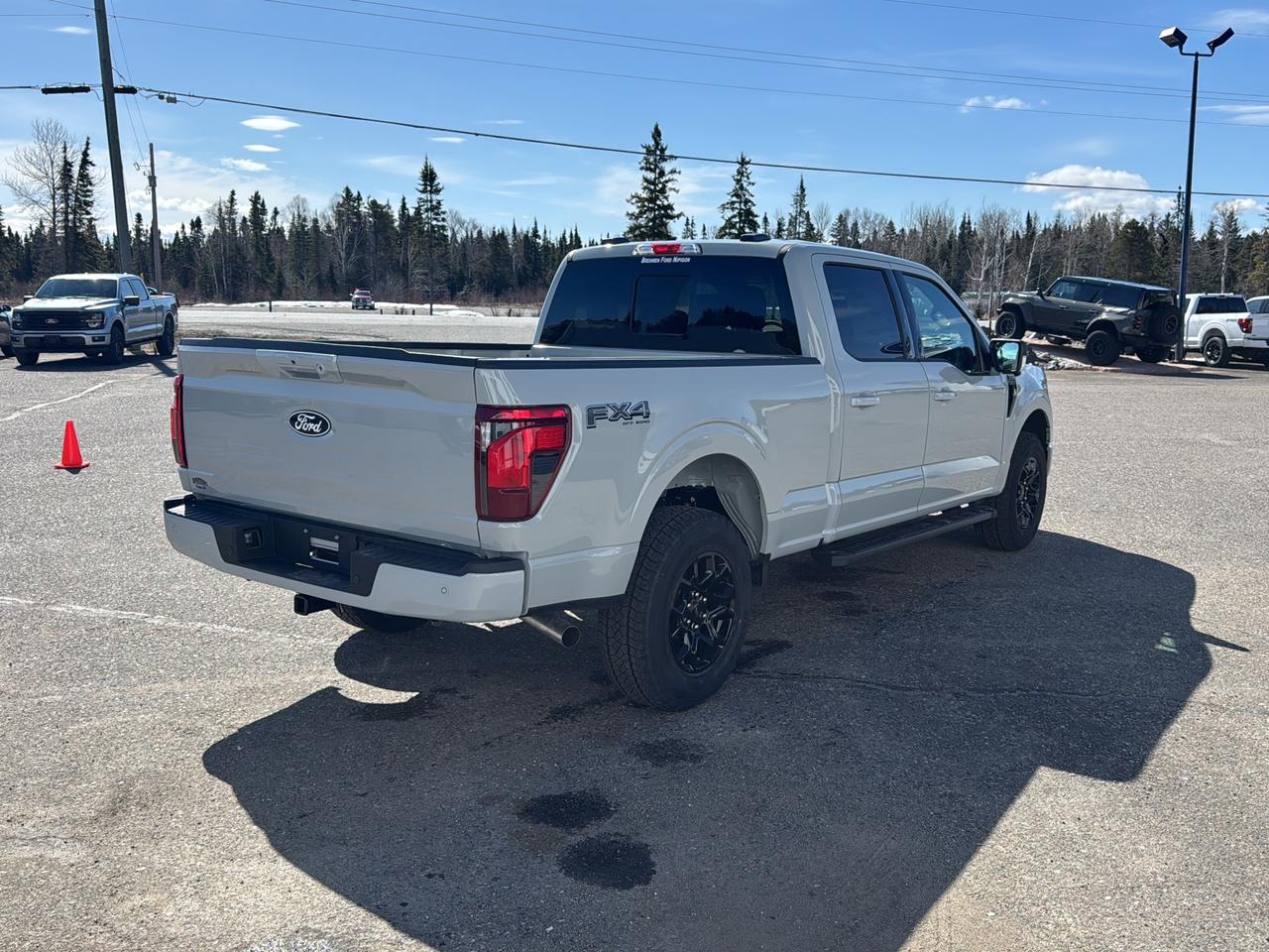 2026 Ford F-150 XLT Photo4