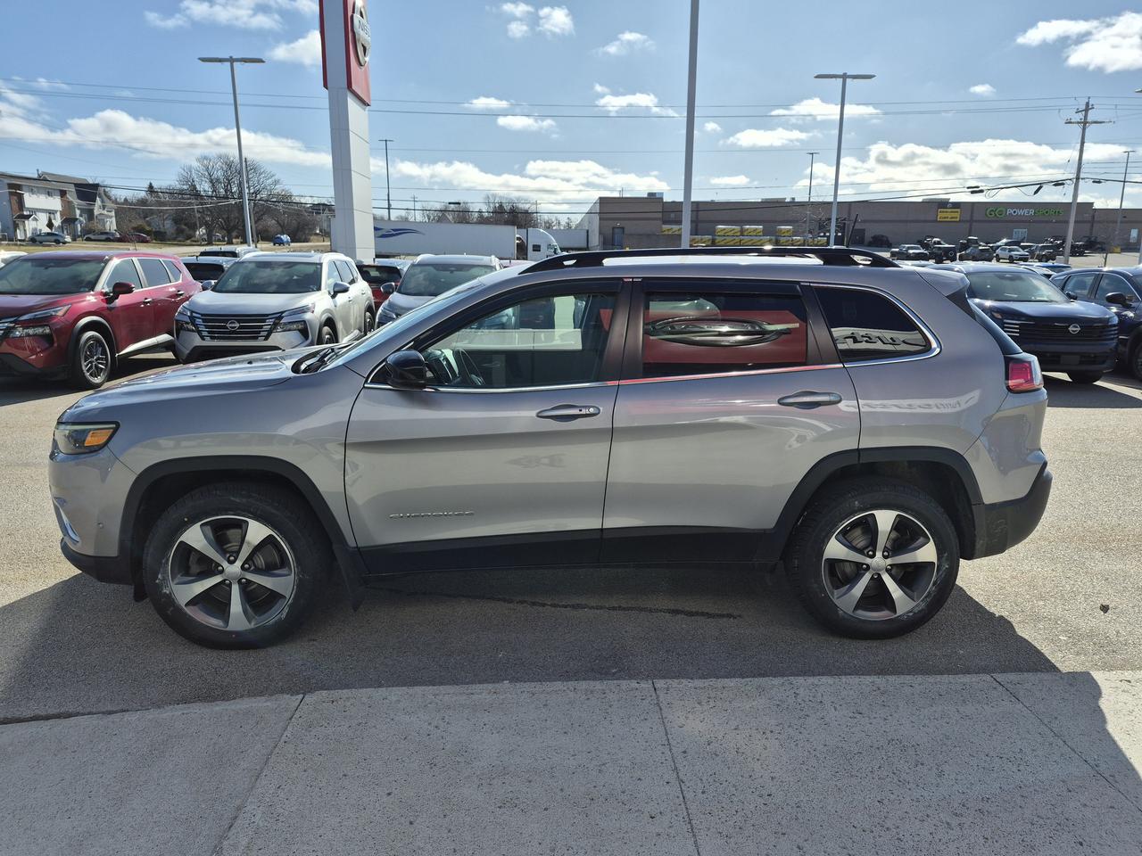 2022 Jeep Cherokee Limited Photo3