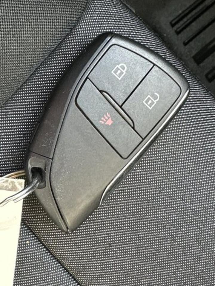 13682540