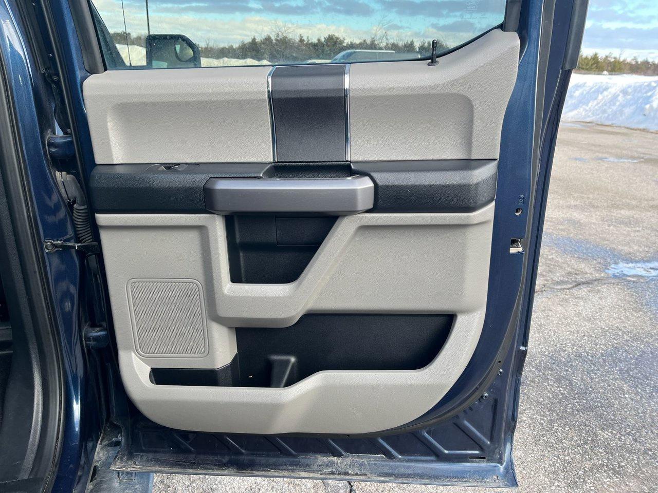 2019 Ford F-150 XLT 4WD SuperCrew 6.5' Box Photo