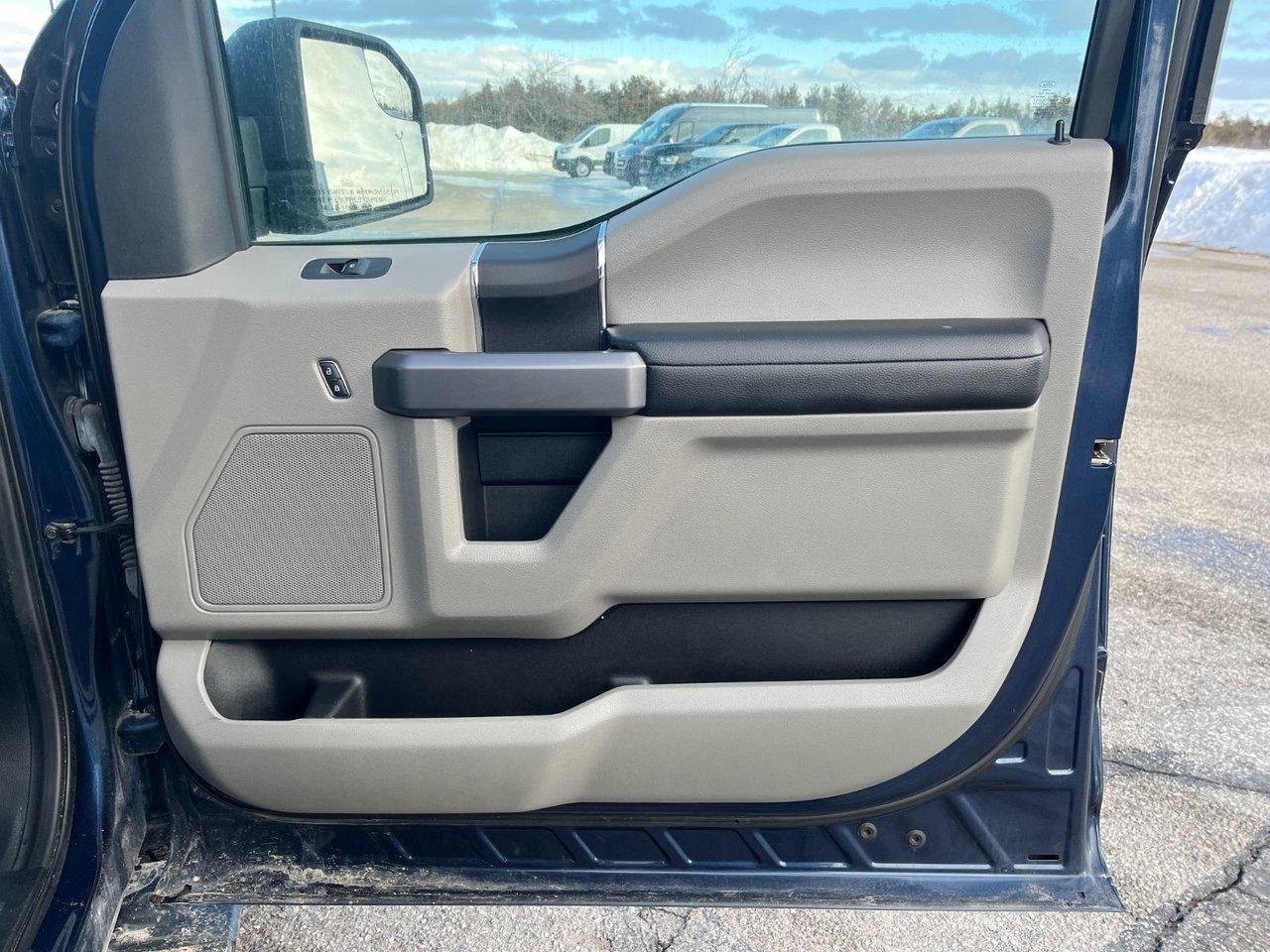 2019 Ford F-150 XLT 4WD SuperCrew 6.5' Box Photo