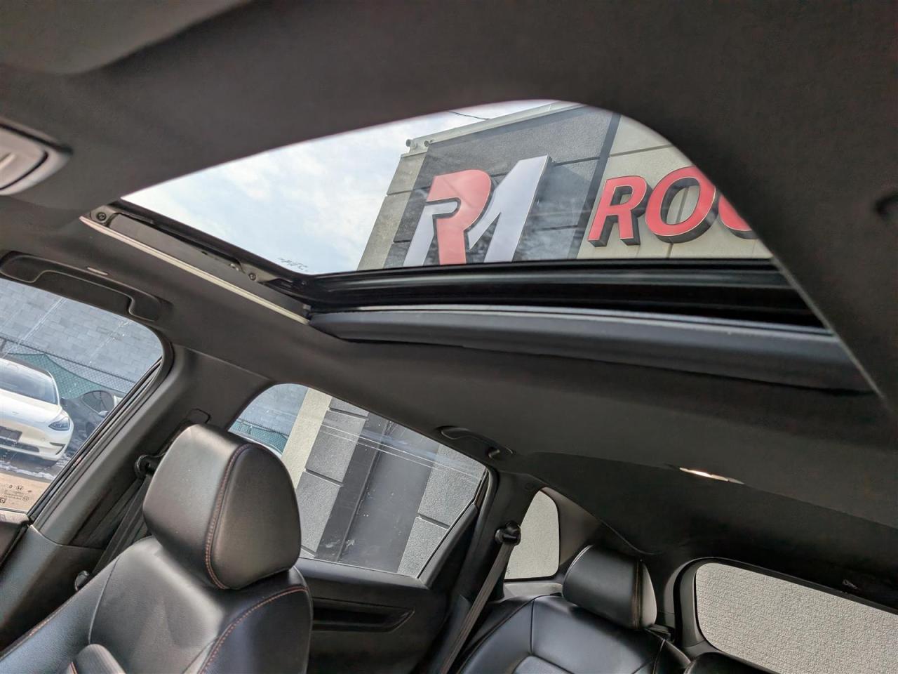 2024 Honda CR-V Hybrid EX-L AWD - SUNROOF - LEATHER - TECH FEATS Photo