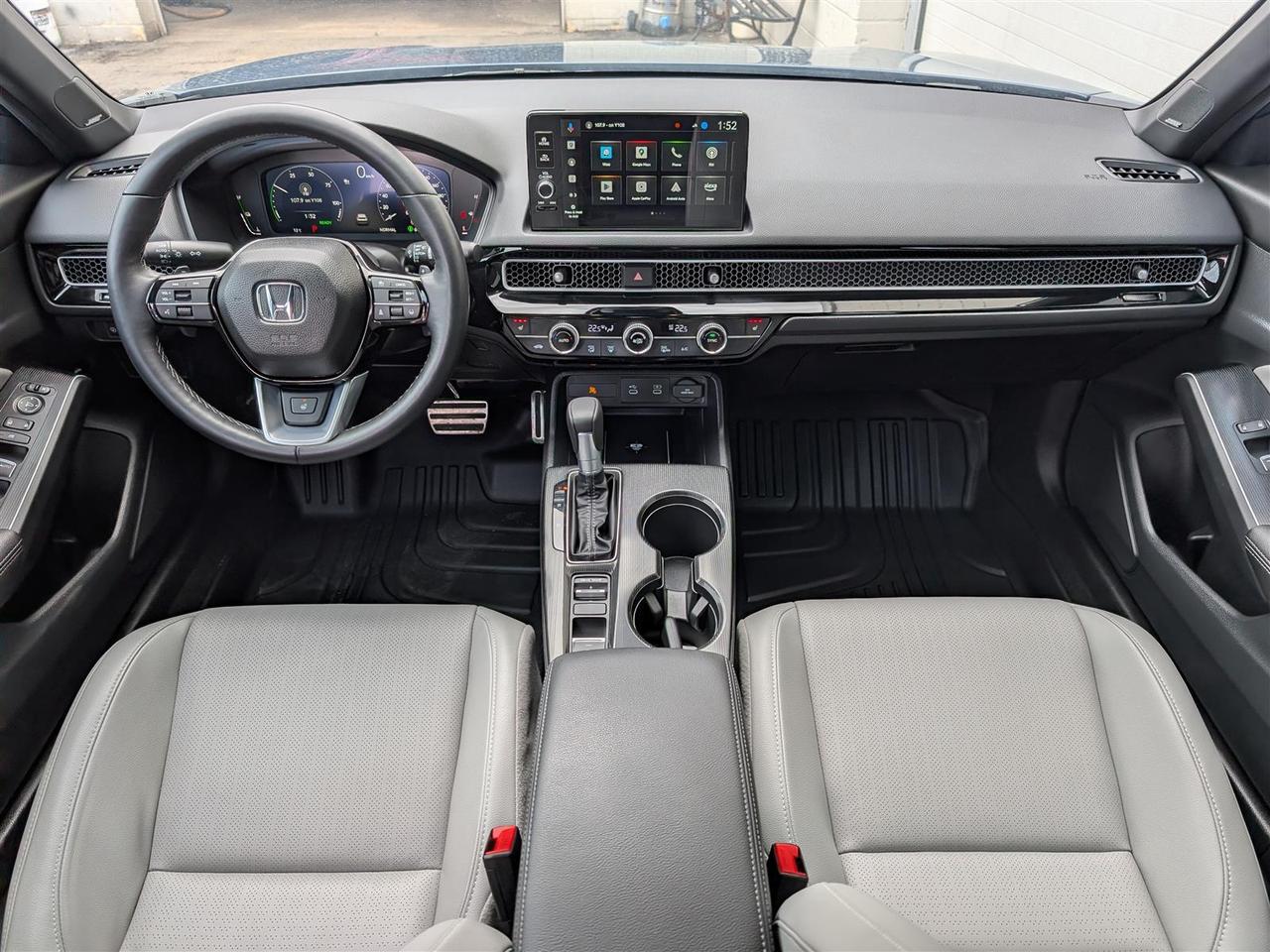 2026 Honda Civic Hybrid SPORT TOURING - NAVI - SUNROOF - LEATHER - TECH FEATS Photo