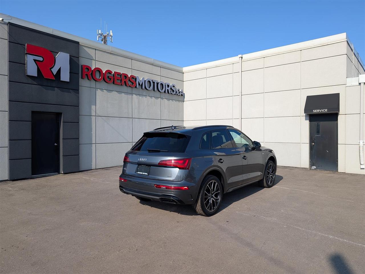 2022 Audi Q5 TECHNIK QTRO - NAVI - PANO ROOF - 360 CAMERA Photo