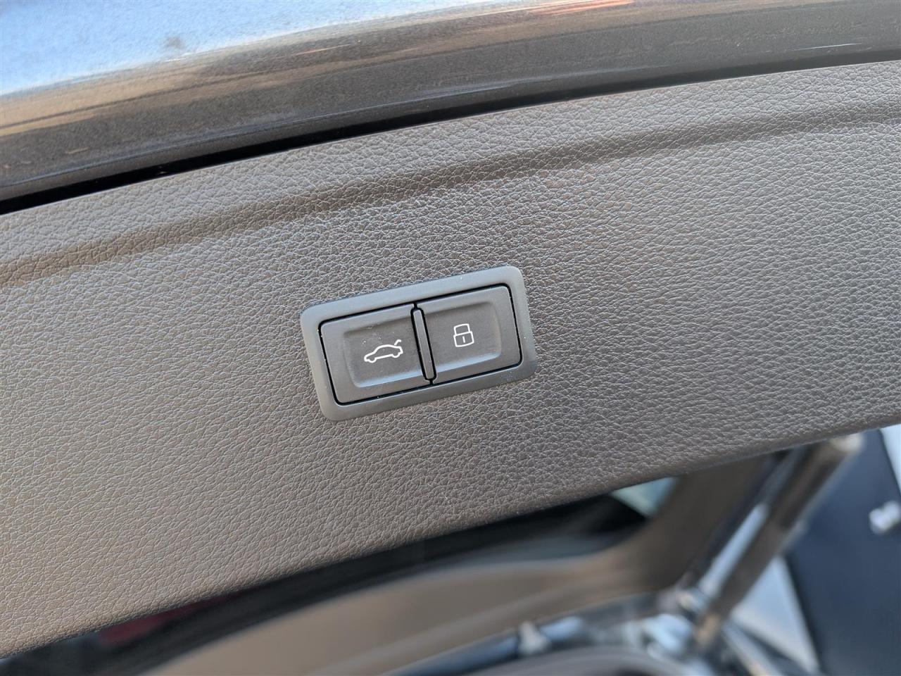 2022 Audi Q5 TECHNIK QTRO - NAVI - PANO ROOF - 360 CAMERA Photo