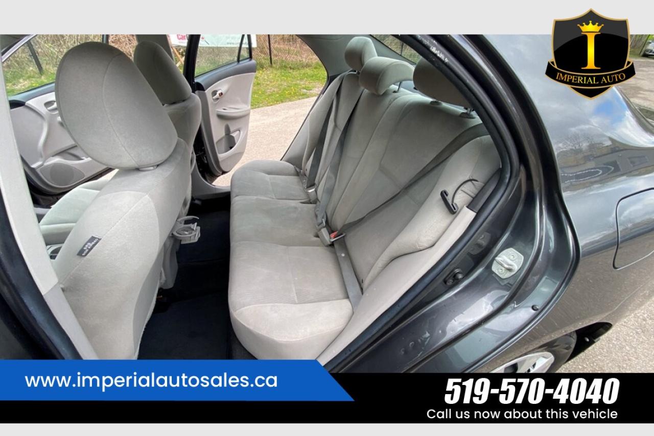 2013 Toyota Corolla LE Photo