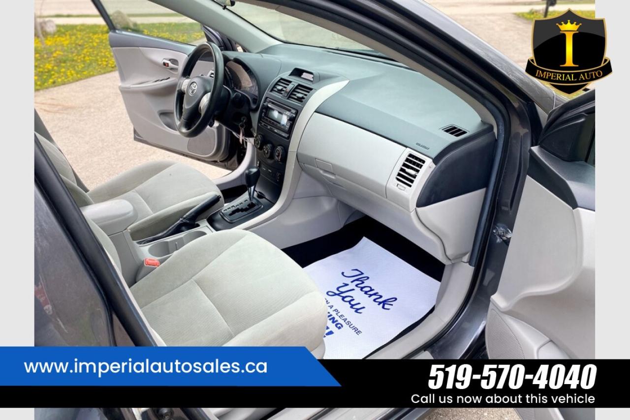 2013 Toyota Corolla LE Photo