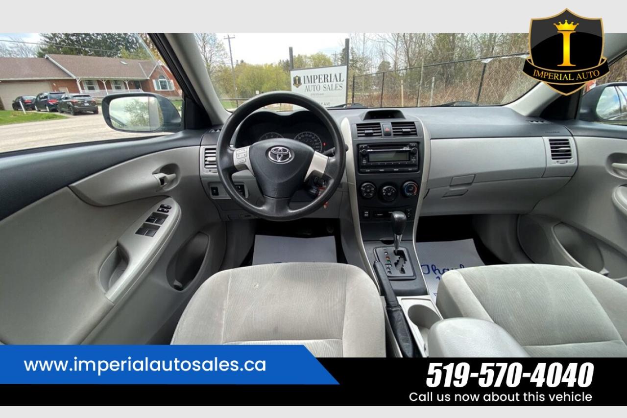 2013 Toyota Corolla LE Photo