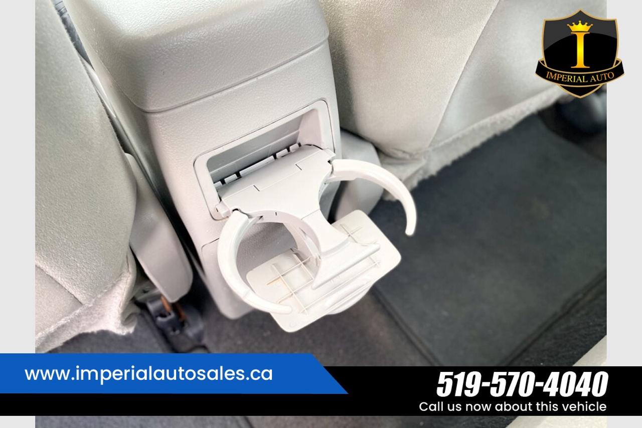 2013 Toyota Corolla LE Photo