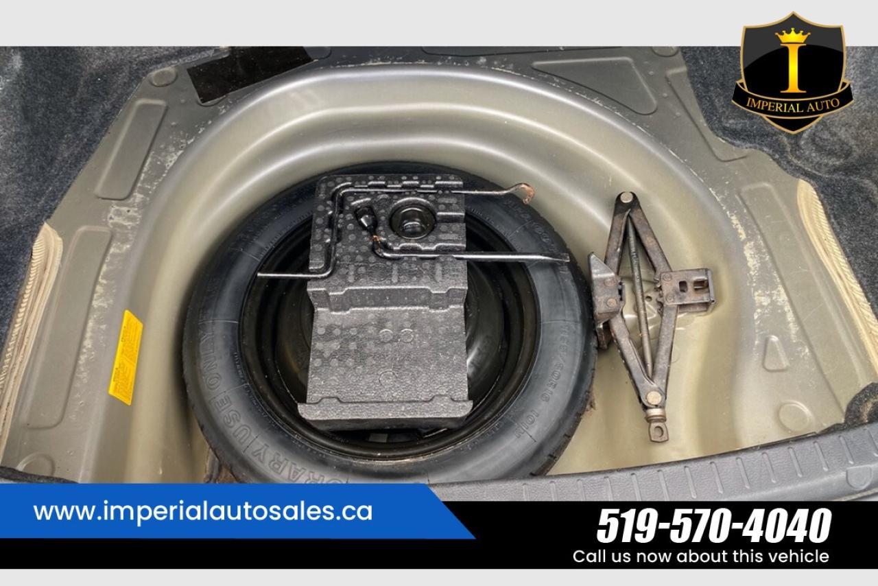 2013 Toyota Corolla LE Photo