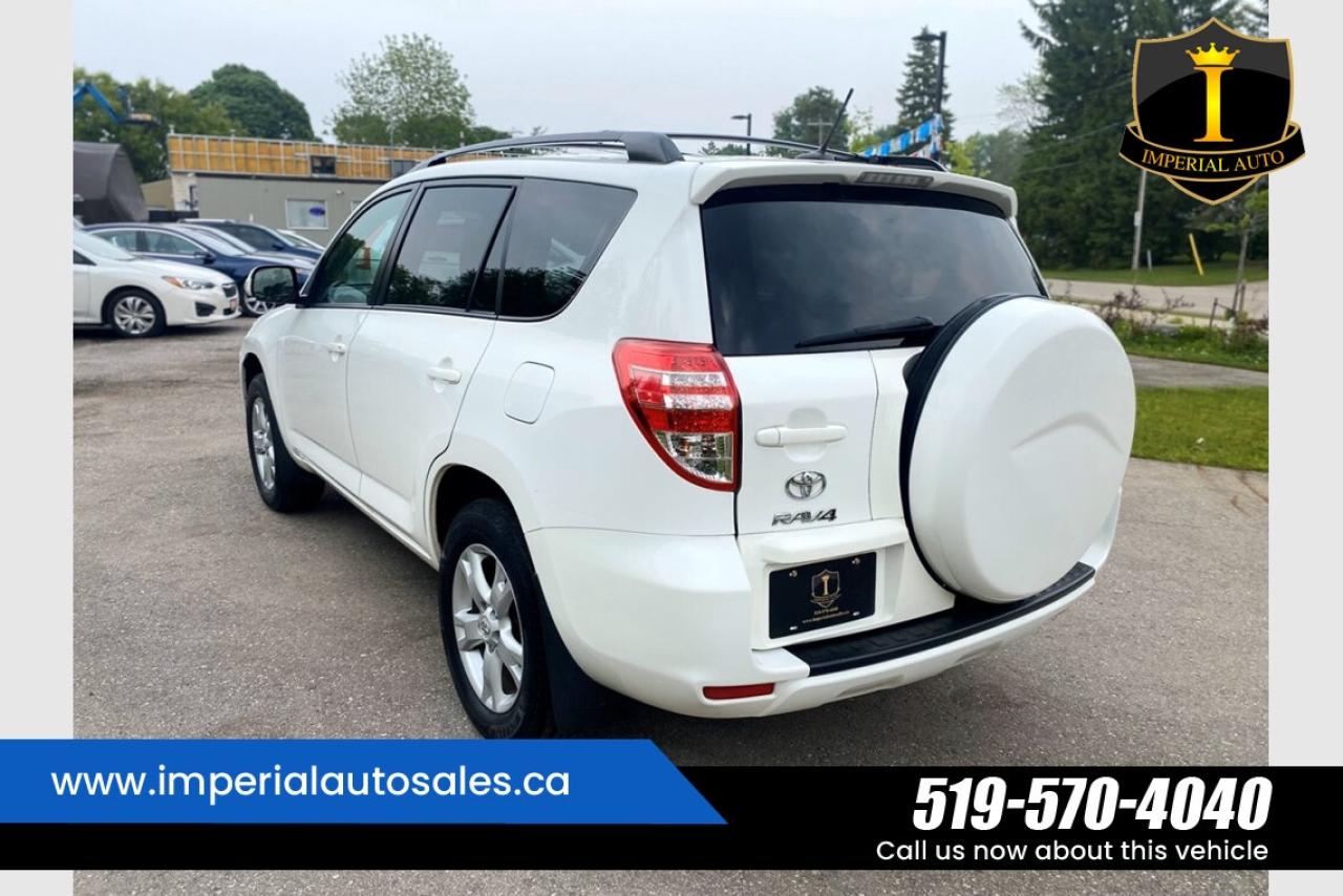 2012 Toyota RAV4 - SUNROOF Photo