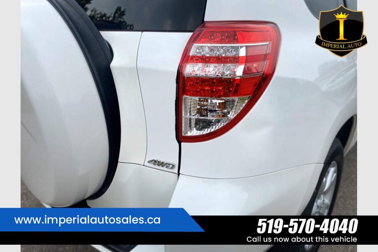 2012 Toyota RAV4 - SUNROOF Photo