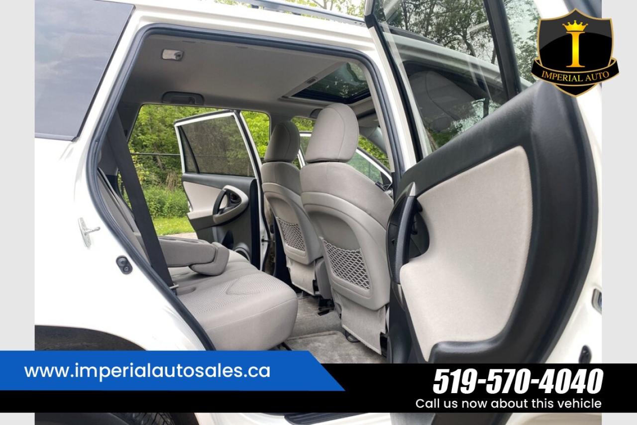 2012 Toyota RAV4 - SUNROOF Photo