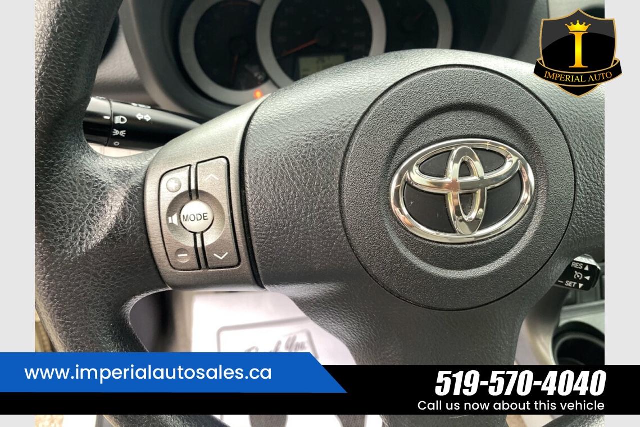 2012 Toyota RAV4 - SUNROOF Photo