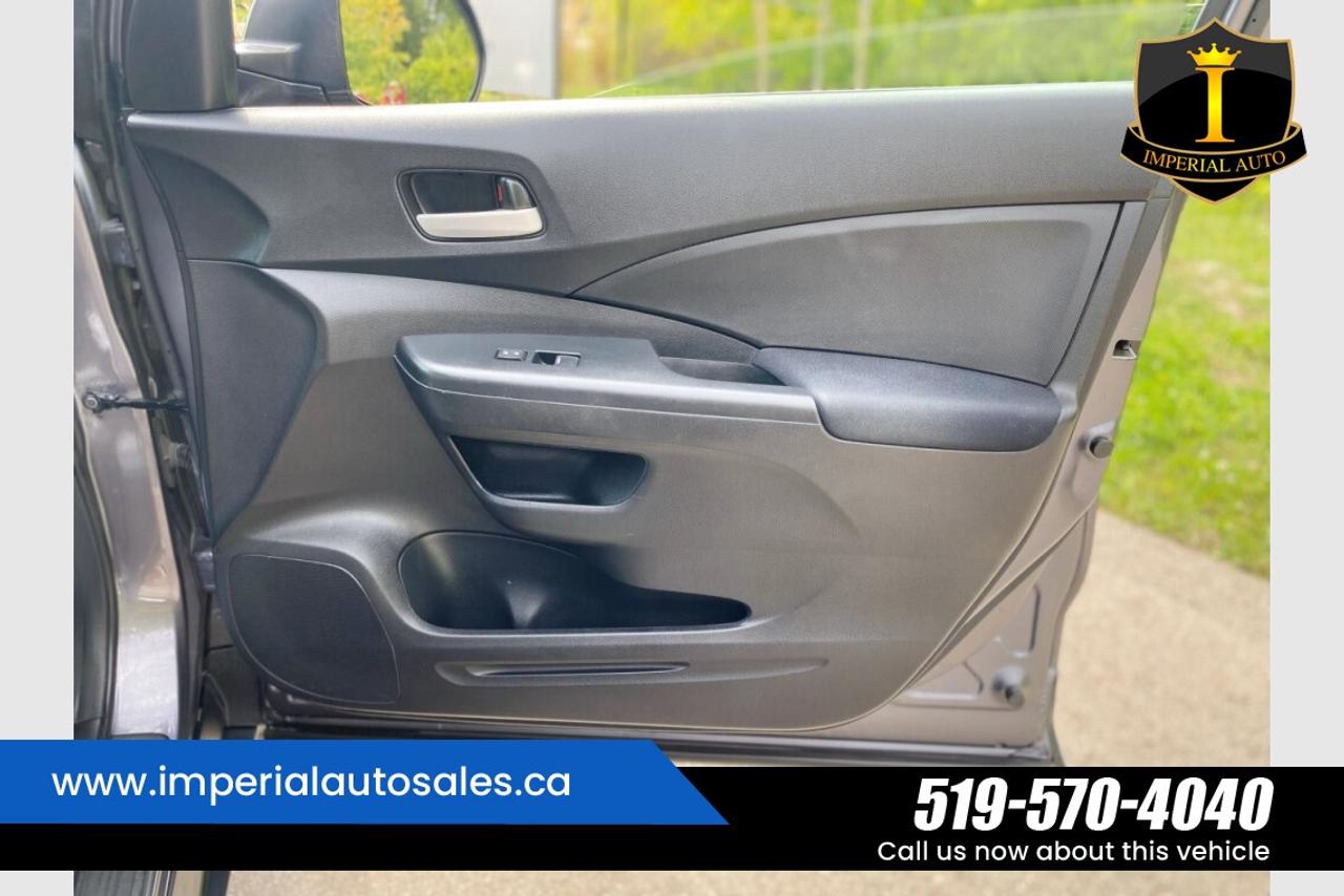 2016 Honda CR-V LX Photo