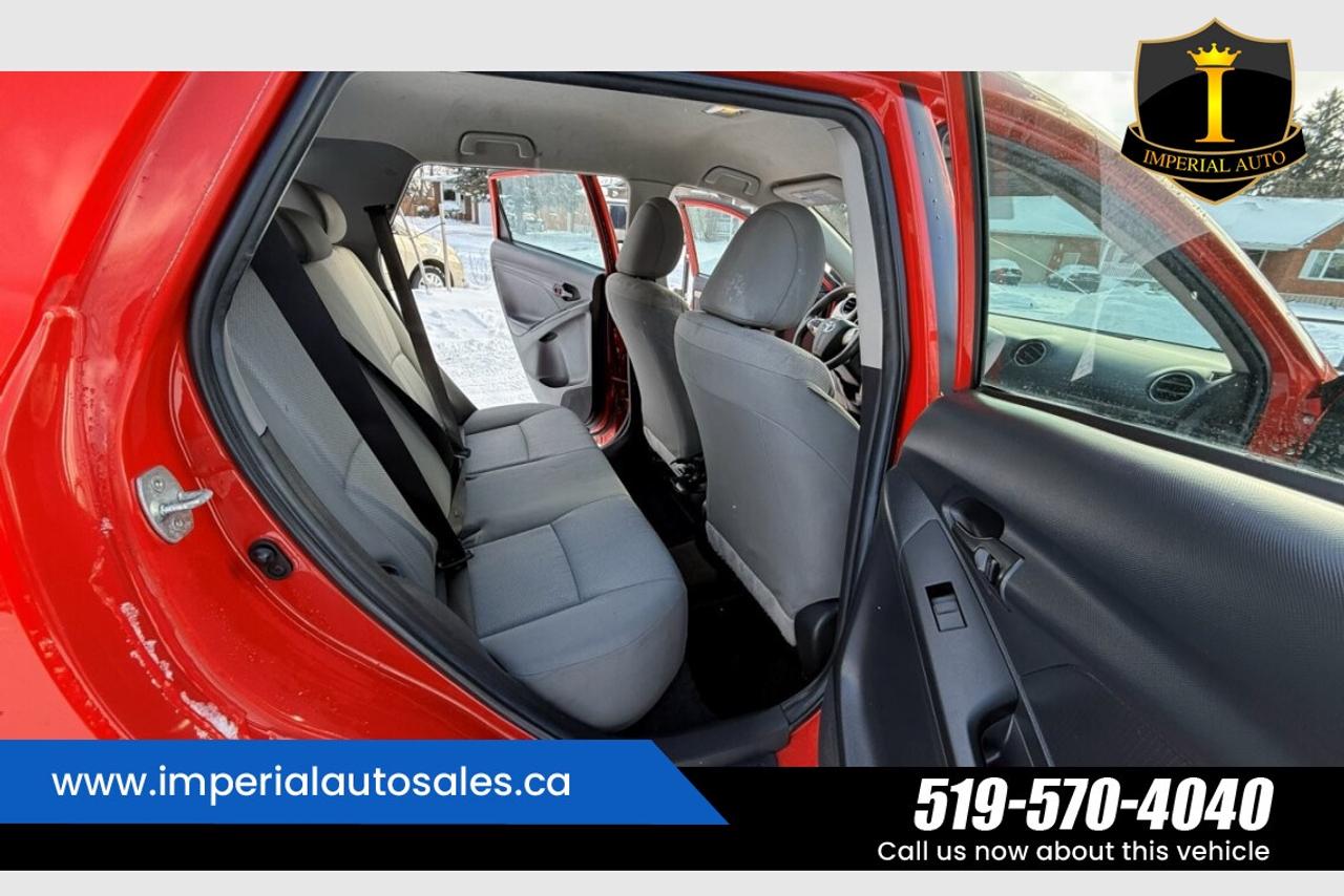 2011 Toyota Matrix 1.8-Lit.-FWD Photo