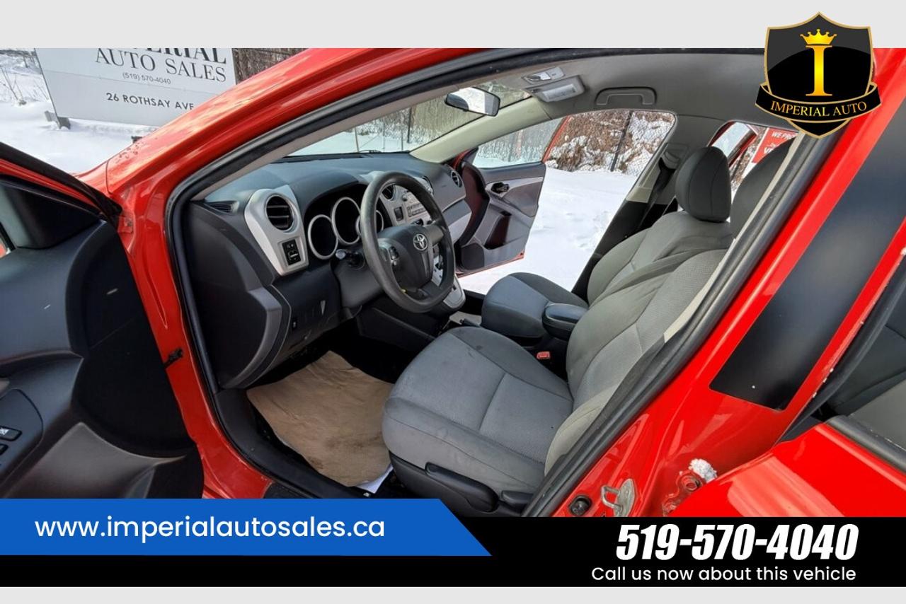 2011 Toyota Matrix 1.8-Lit.-FWD Photo