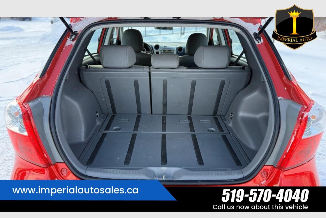 2011 Toyota Matrix 1.8-Lit.-FWD Photo