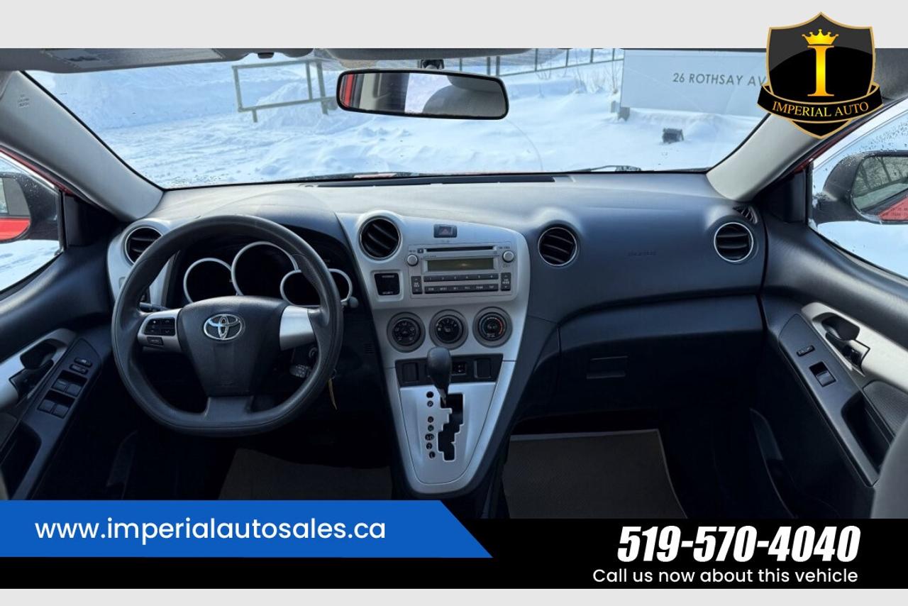 2011 Toyota Matrix 1.8-Lit.-FWD Photo