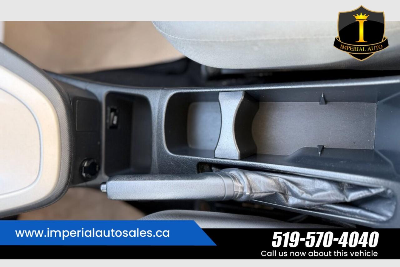 2011 Toyota Matrix 1.8-Lit.-FWD Photo