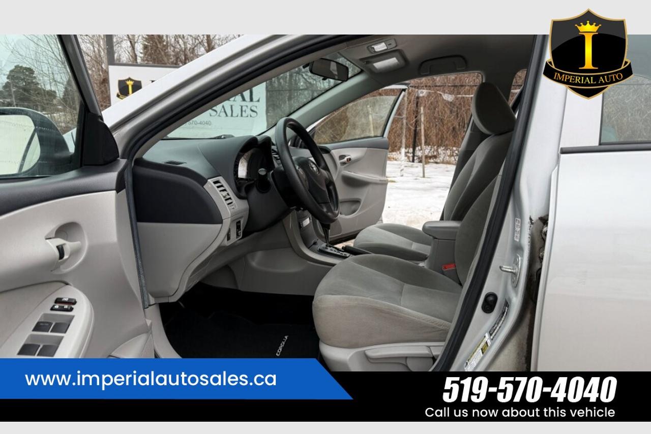 2013 Toyota Corolla CE-LOW KMS. Photo