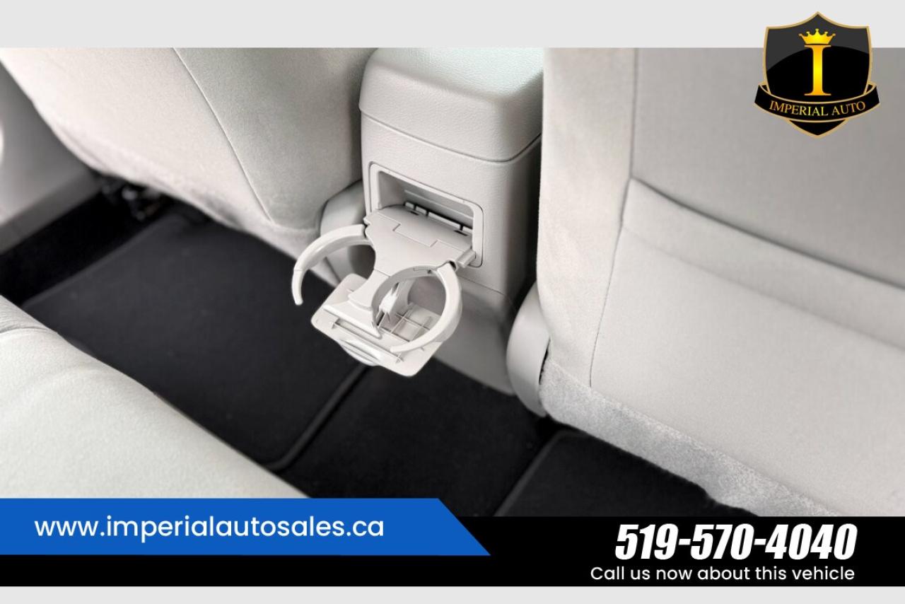 2013 Toyota Corolla CE-LOW KMS. Photo