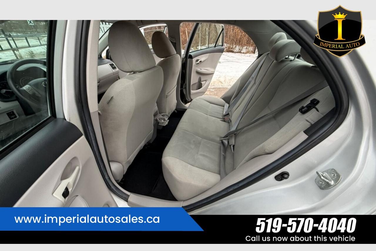 2013 Toyota Corolla CE-LOW KMS. Photo